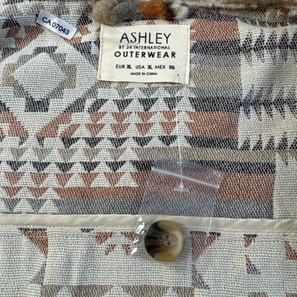 ASHLEY by 26 International Geometric Shacket Outerwear Women's‎ Size XL Aztec